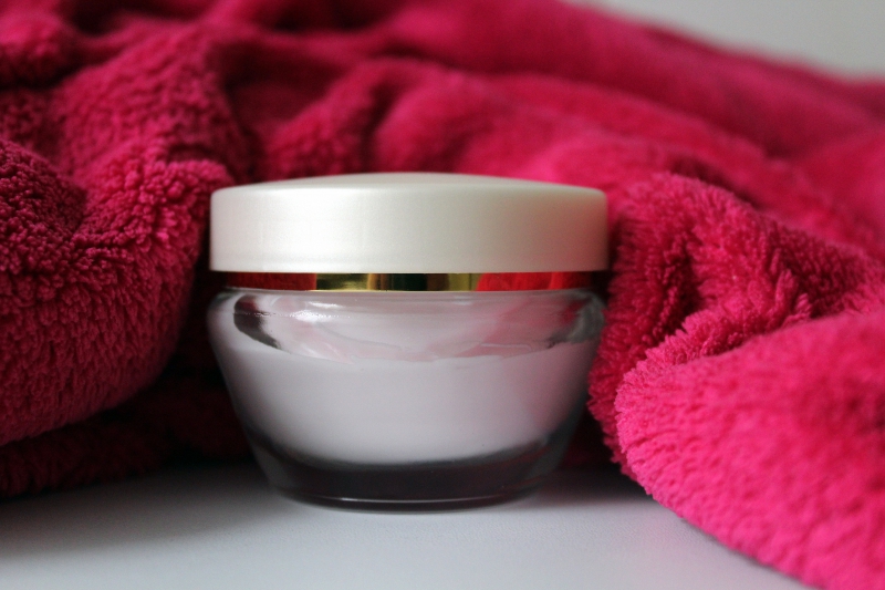 esthetique-PIERREFEU DU VAR-min_cream-2817325